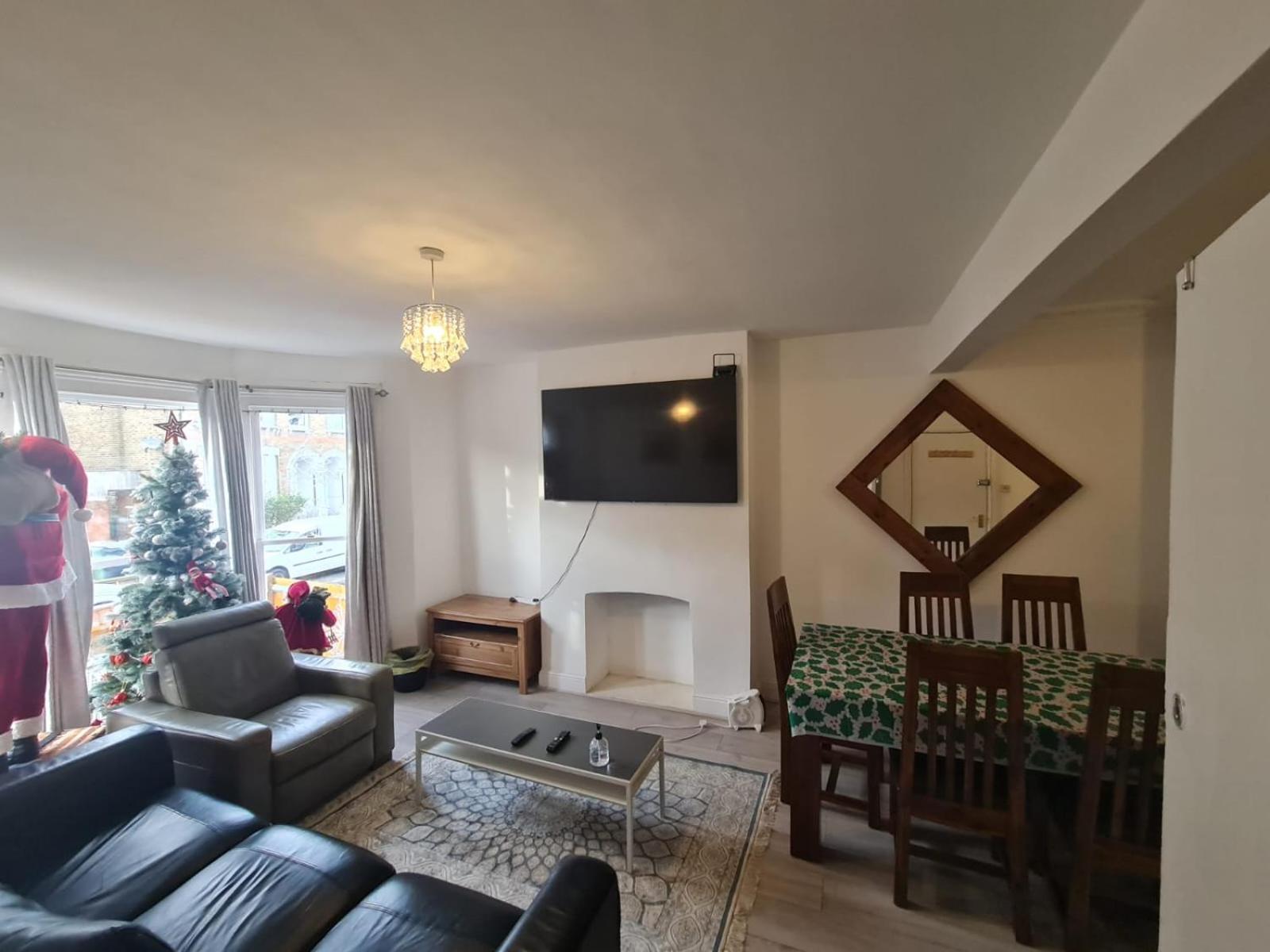 3-Bed House In London Self-Contained In Ladywell Villa Dış mekan fotoğraf